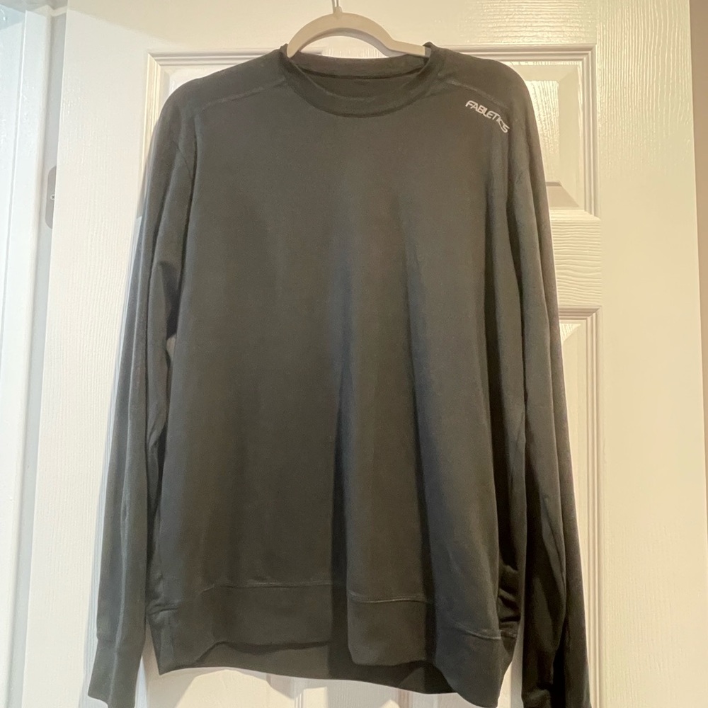 Fabletics long sleeve workout top nwot